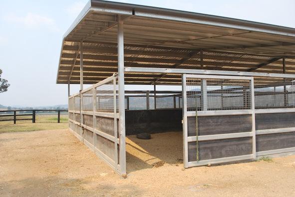 Quarantine Stables Sandy Hollow